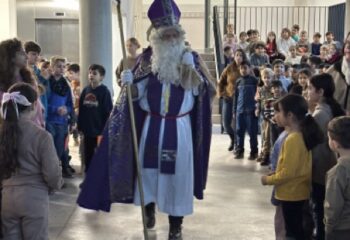 42732A57-E7FC-4119-A4BD-E85AB053325D Medium